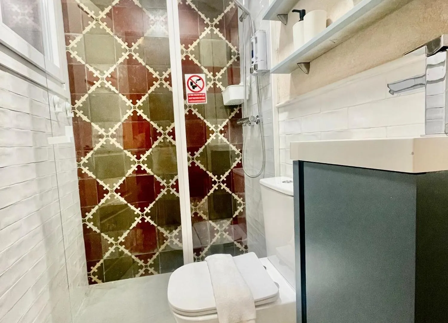 Apartament Click Triana - Patio Privado Sewilla
